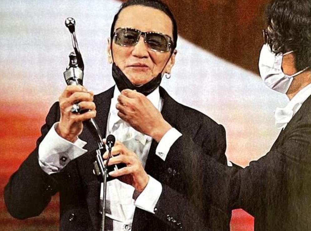 87岁谢贤现身破中风瘫痪谣言,谢贤中风了