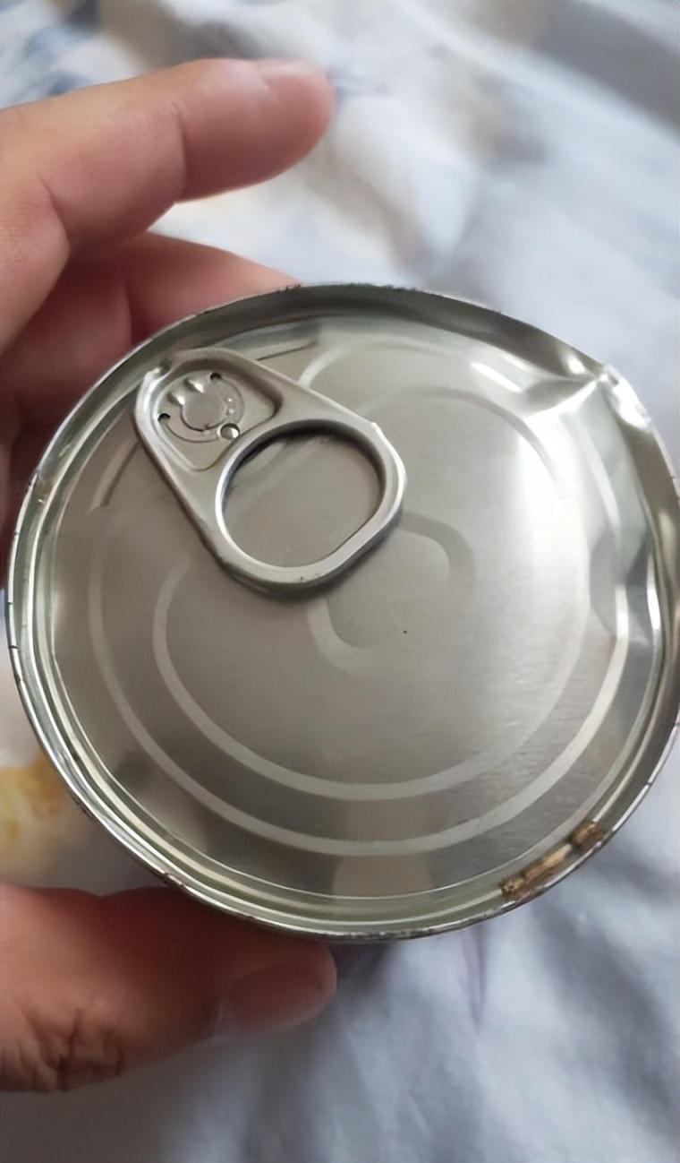 奶粉兑了多久就不能给宝宝喝了,奶粉过了一个月还能给宝宝喝吗