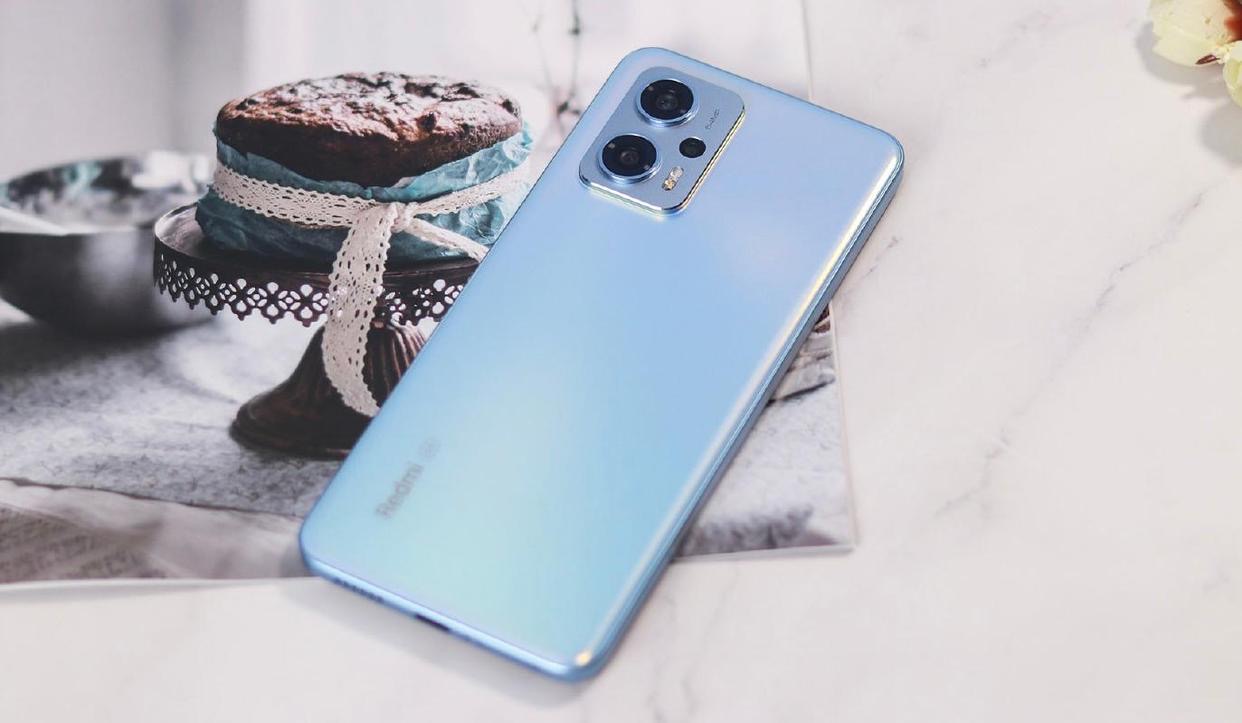 三款性价比很高适合学生党的手机,5款2500以内性价比较高的手机推荐