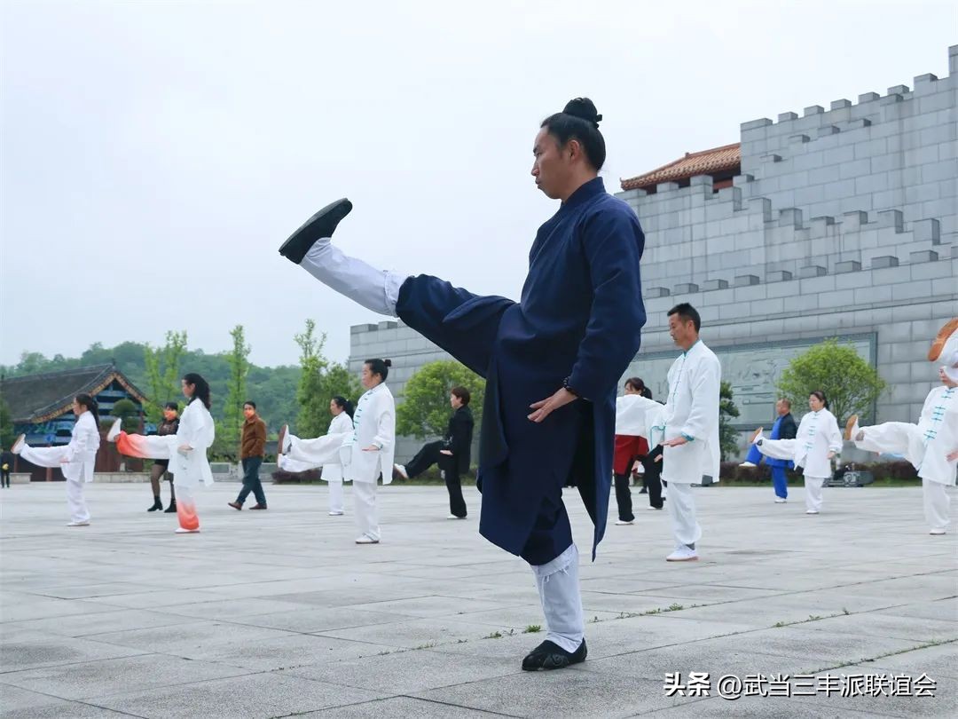 练功后犯困什么情况,为什么早起锻炼后一天精神都很好