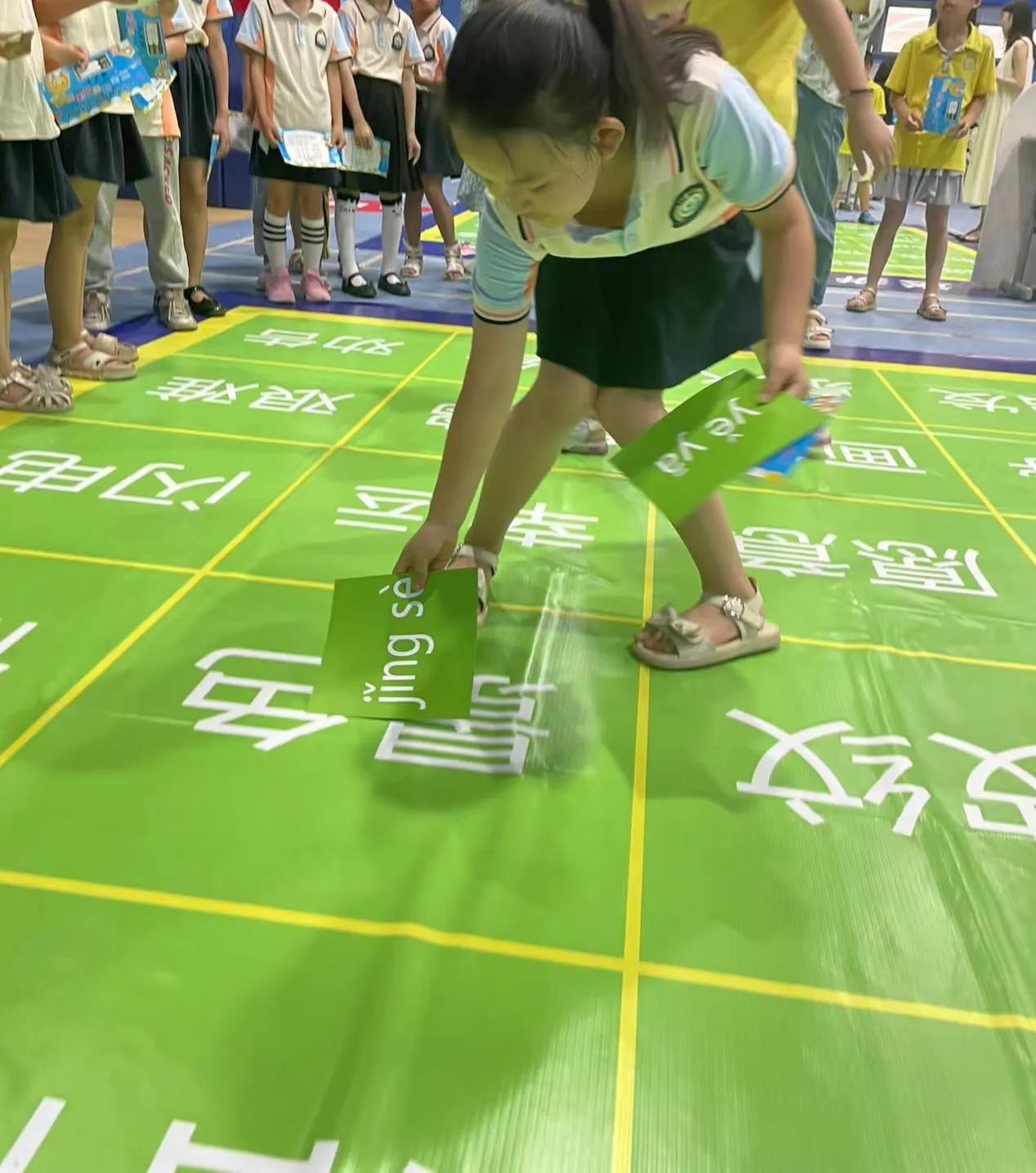 别具一格的期末考试，在“卷”的气息中，独树一帜。