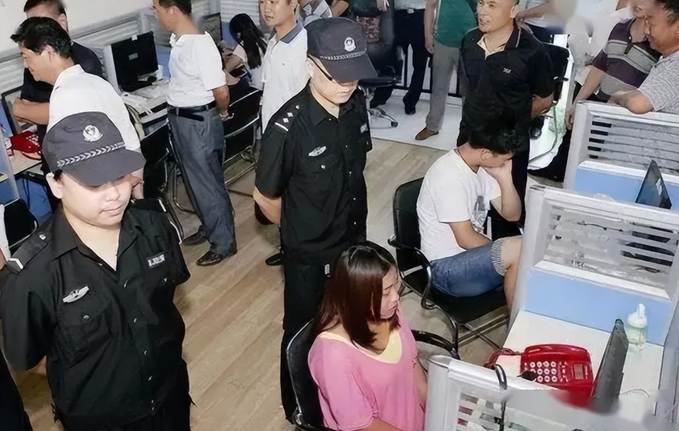 鍐涢榾浼氶樆姝㈡墦鍑荤數璇堝悧,鍐涢榾鎵撳嚮鐢佃瘓