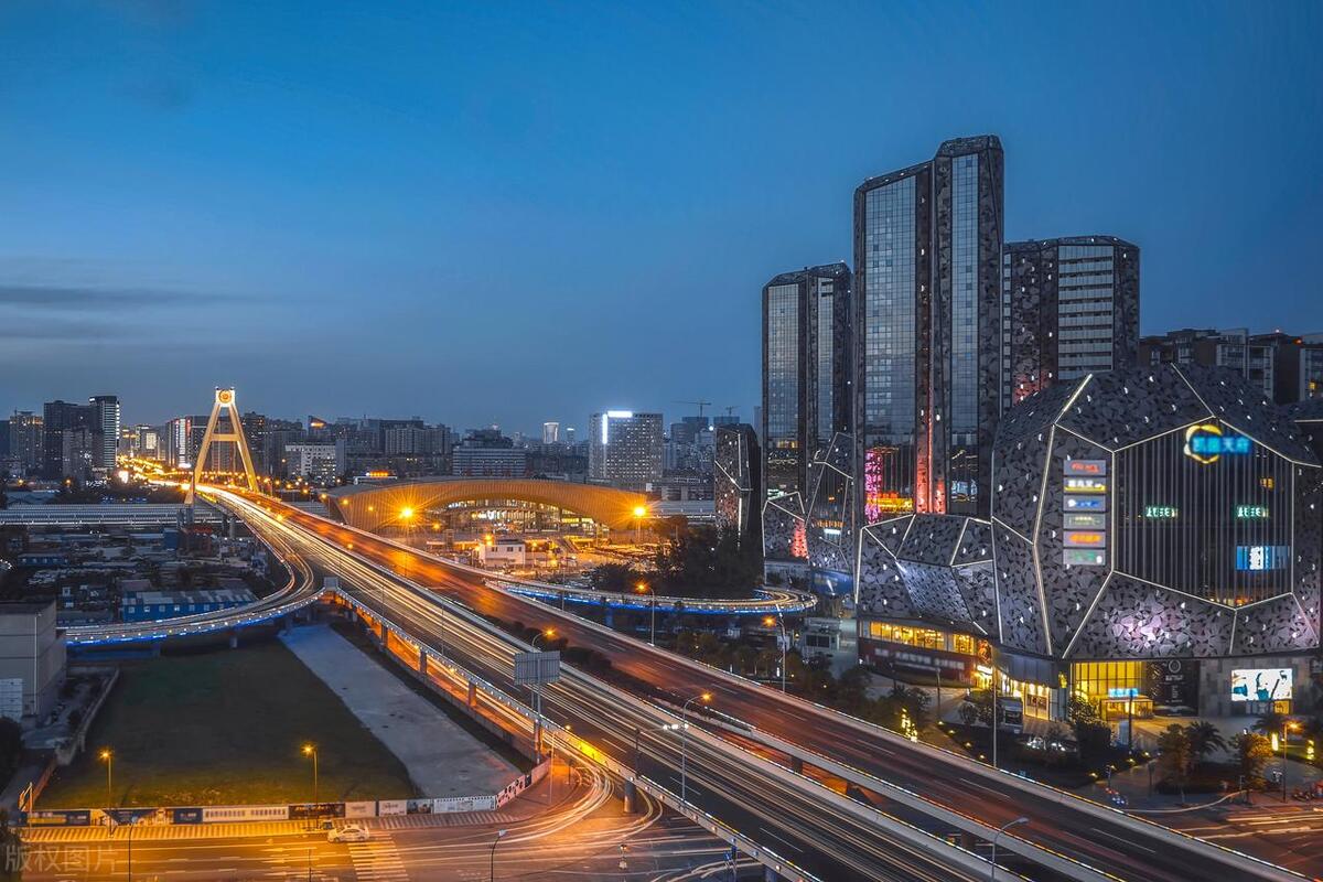 鎴愰兘閲嶅簡浜т笟宸紓鍘熷洜,鎴愰兘閲嶅簡浜т笟