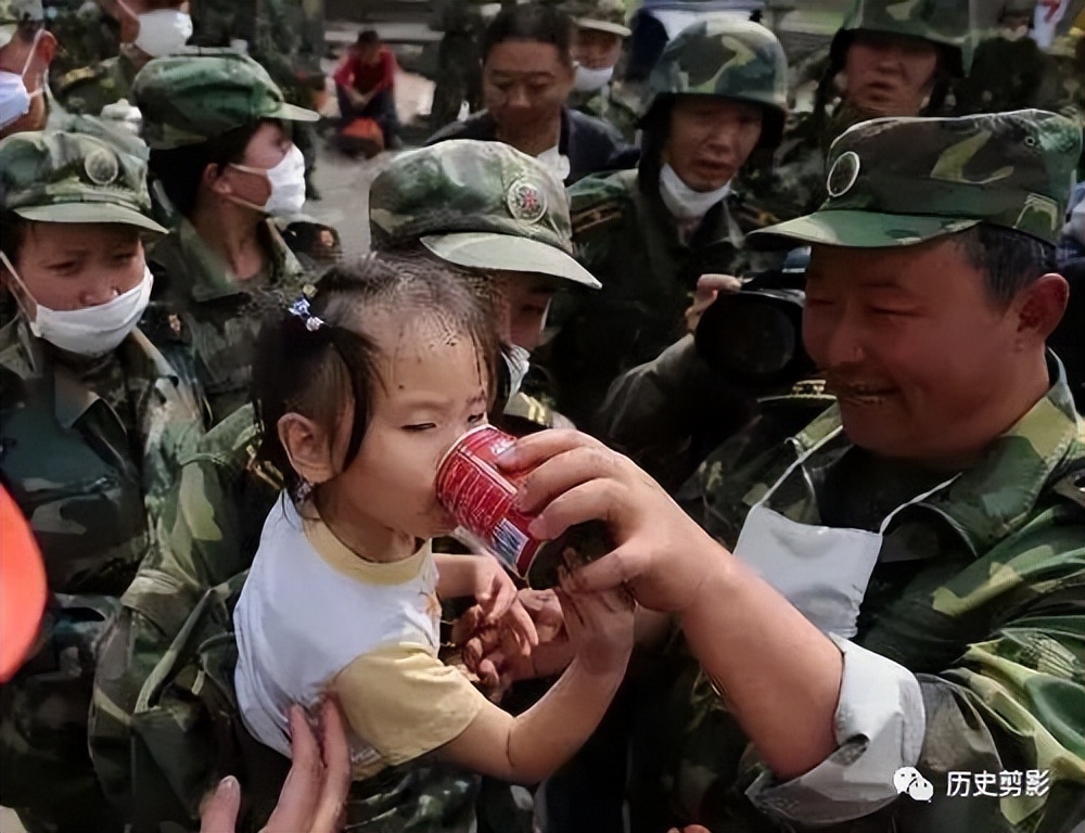 汶川地震15周年：100张照片，100个让人泪流满面的瞬间
