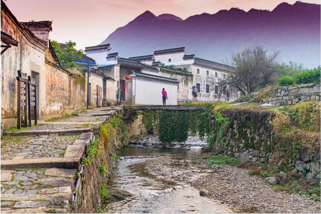 安徽宣城和绩溪哪个发达,绩溪和泾县离得远吗