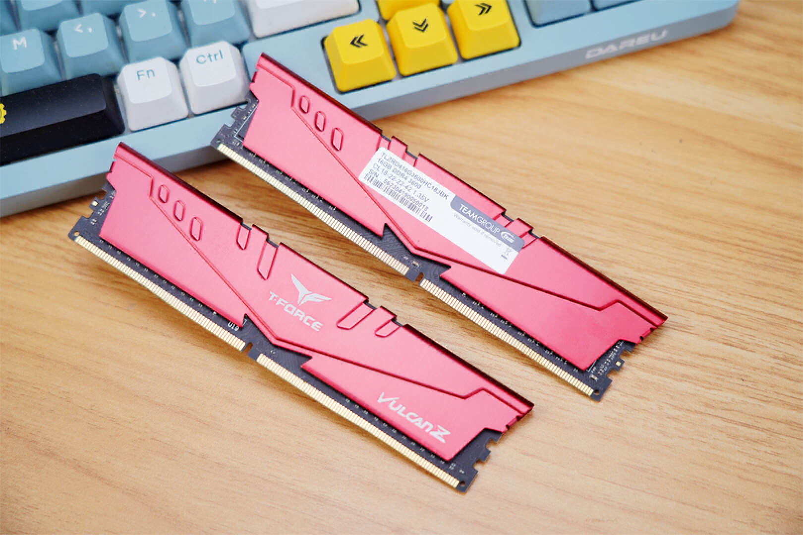 十铨火神16g内存条3200,十铨火神zddr48gb3200多少钱