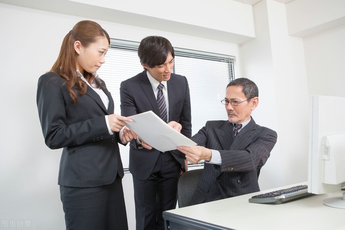 和领导沟通工作学会哪些说话技巧,工作中你为什么害怕和领导沟通