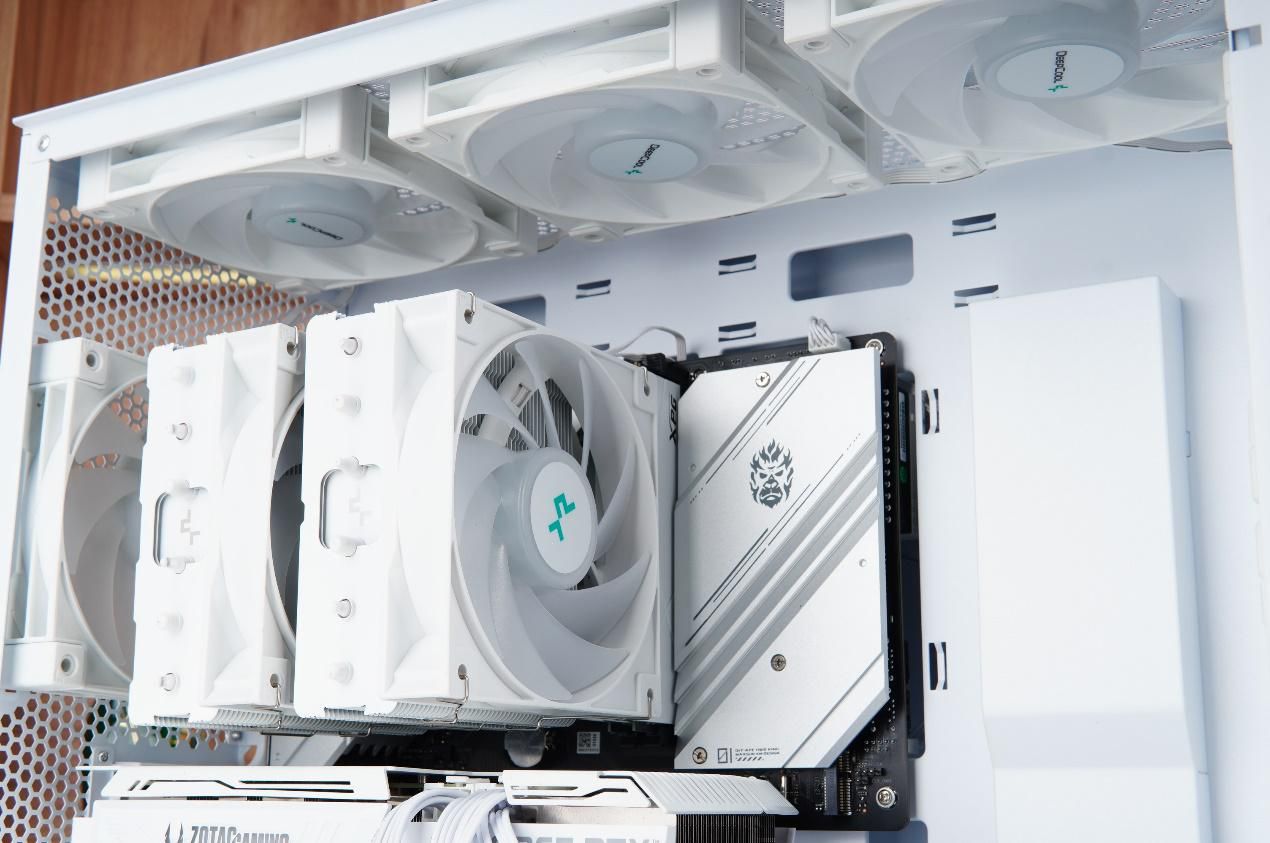 华硕追影机箱布局,华硕追影13代13700f主机
