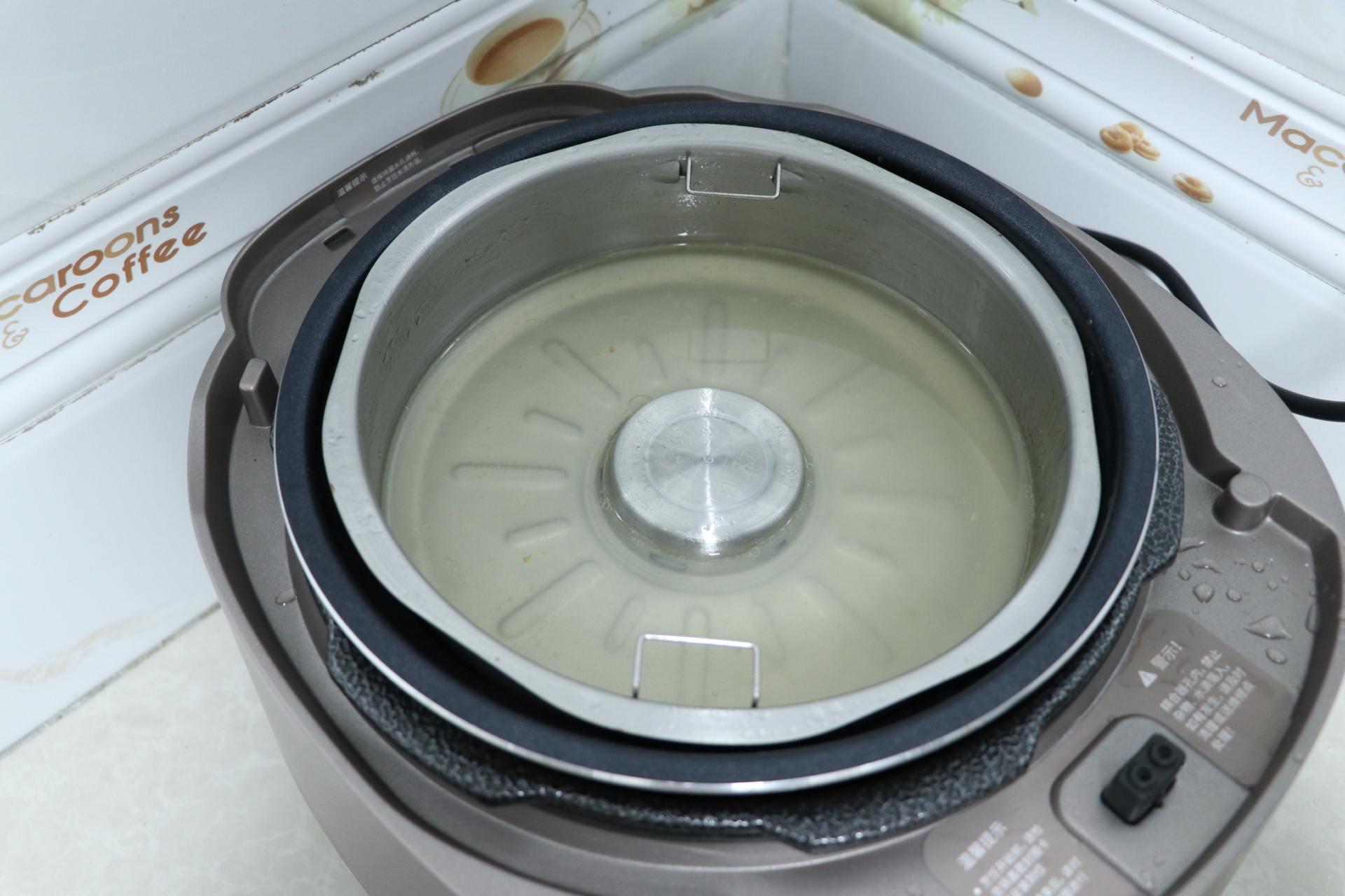 九阳电压力锅炖肉用加水吗,九阳沥脂压力煲使用方法