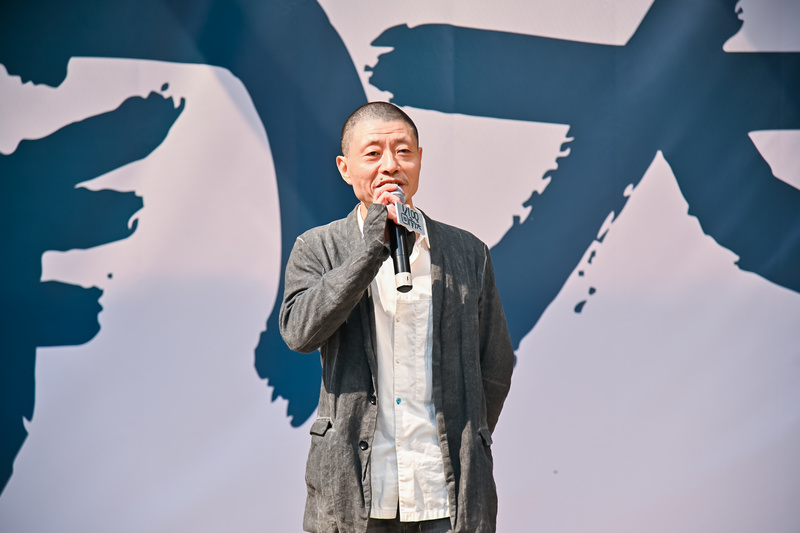 用100位设计师的“蒙太奇”视角打开电影《回南天》