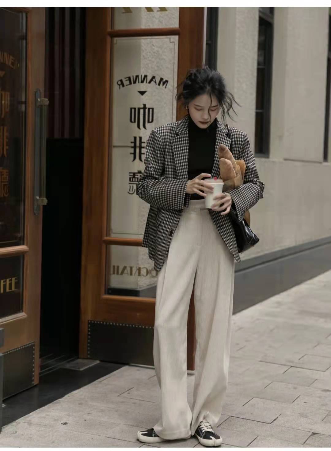 男士灯芯绒夹克配什么裤子,灯芯绒裤子配什么衣服好看女