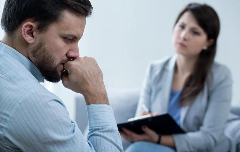 13岁的英国少年喜当爹,英国13岁男孩当爸爸结局