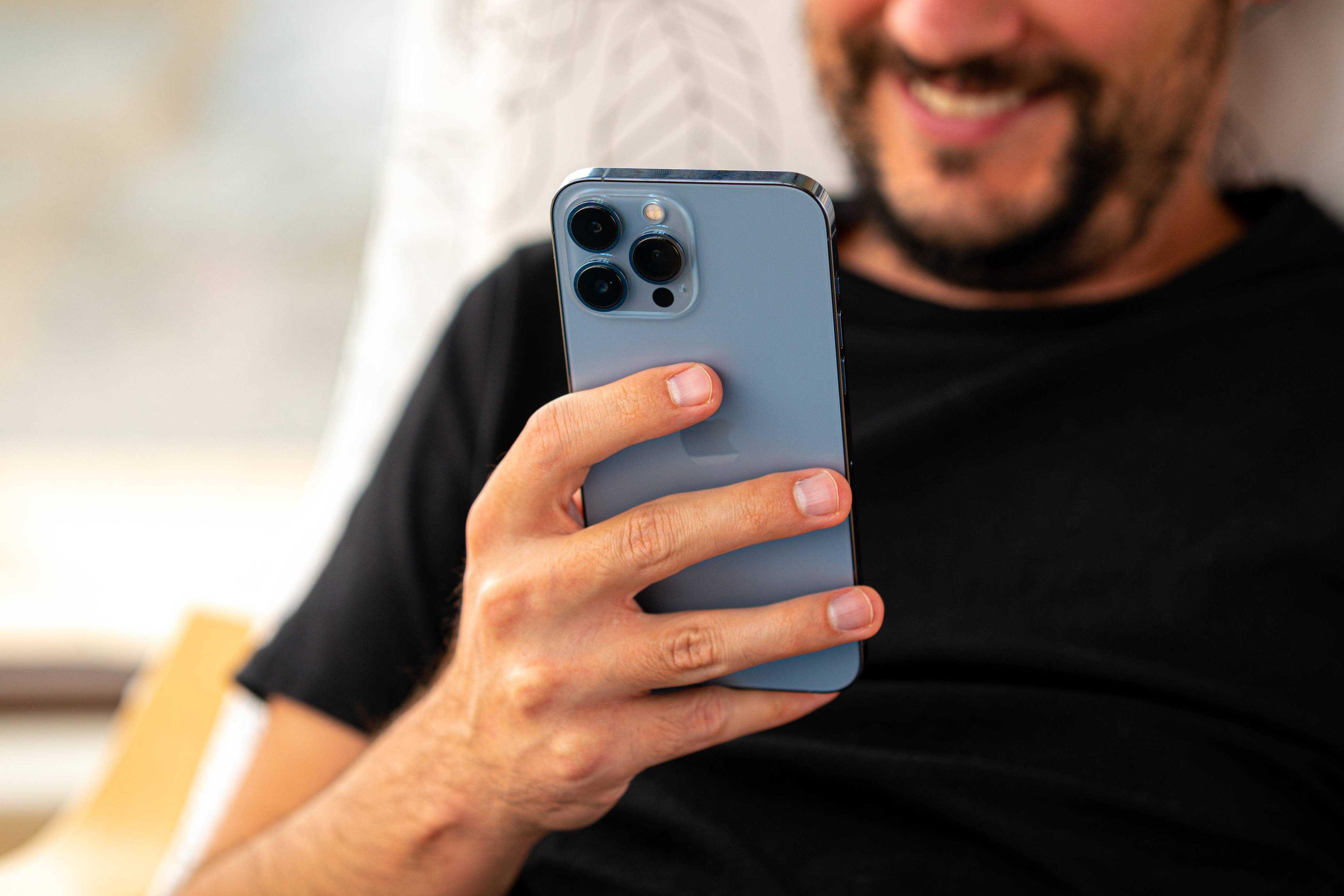 618旗舰手机仍是iPhone独霸？虽然没5G但它回来了，华为依旧能打