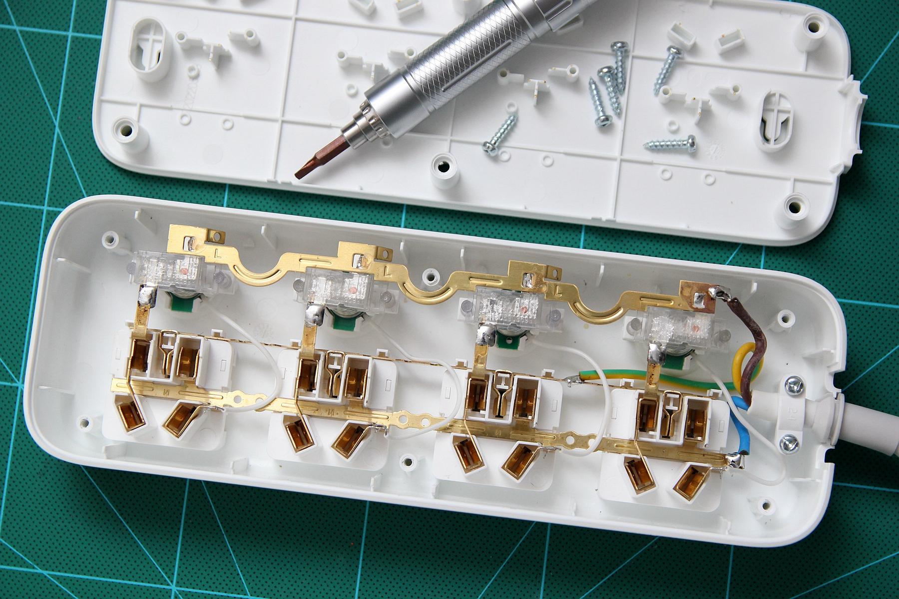 aigo前面板拆解,aigo65w插线板