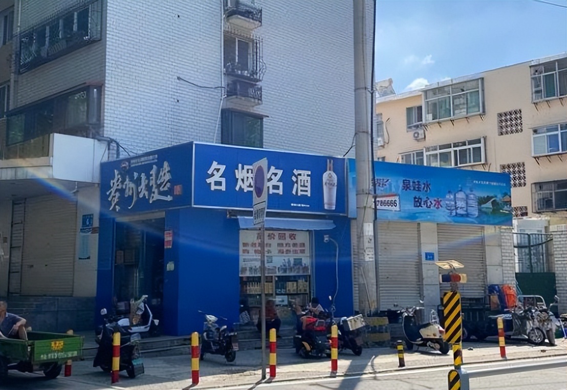 门店冷清生意怎么做,商场里服装店那么冷清怎么盈利