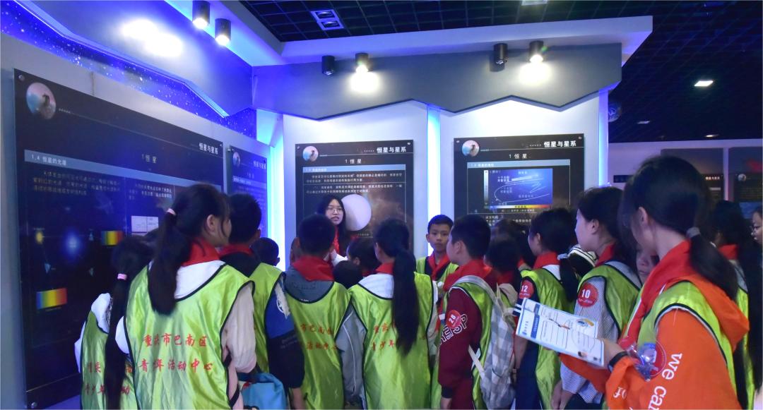 探访困境儿童,困境儿童科技馆参观写信息