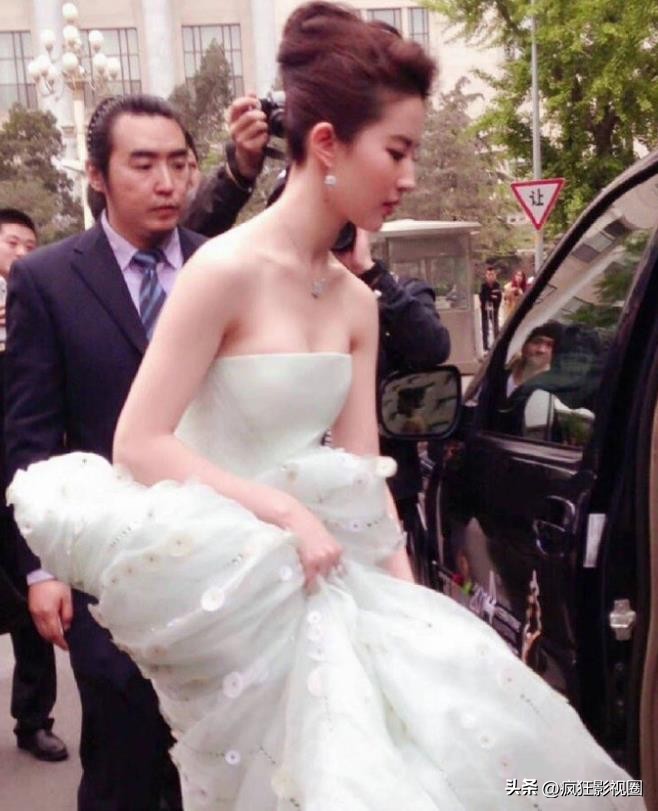 拿子女捞金，关系户泛滥成灾，娱乐圈“世袭制”的乱象该结束了