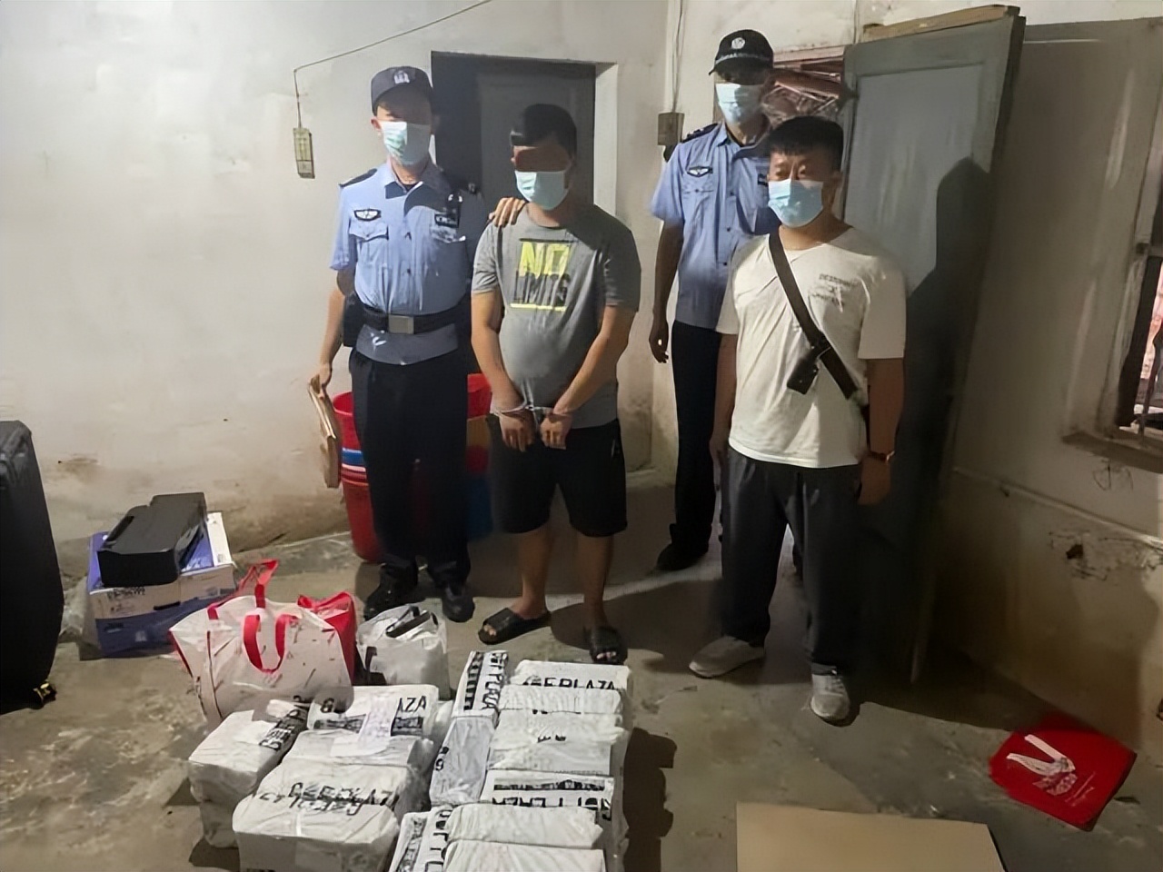 5000万套代购走私案告破海关发布,5000万走私案件告破