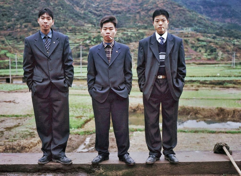 堂叔和堂哥赚钱后，我从人人夸张的大学生变成了反面例子