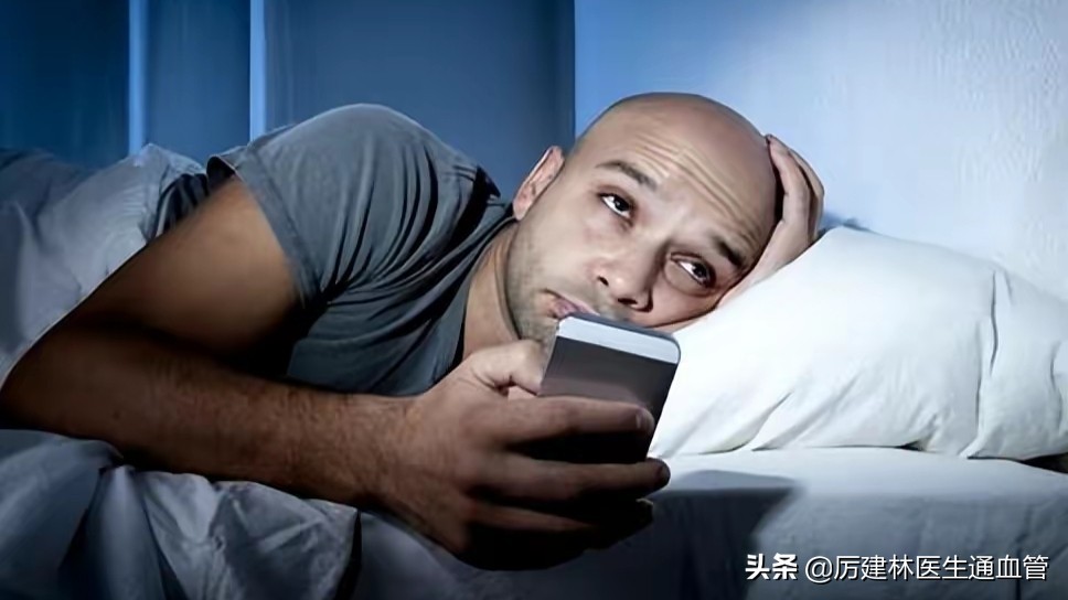 35岁的男人心肌梗塞是为什么,30岁男子突发心肌梗死