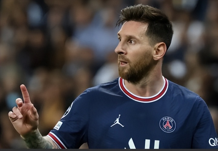 c罗与名模伊莲娜金童玉女的爱情,c罗前任伊莲娜看世界杯