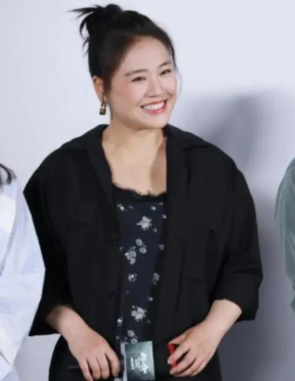 马思纯早期露腿,马思纯大秀长腿