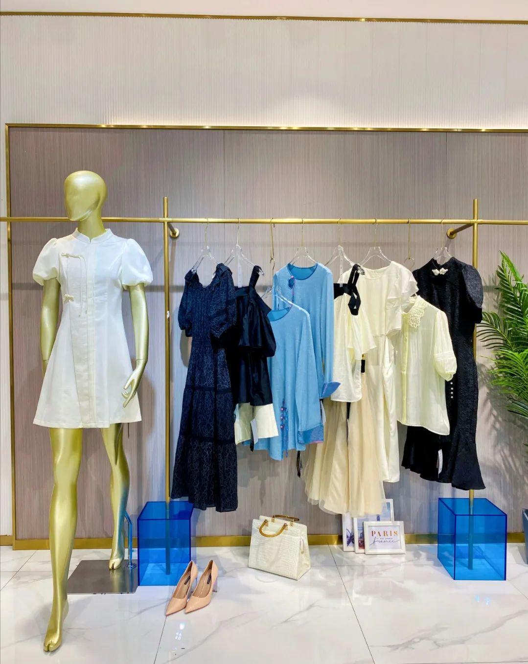 米多国际黑白花裙子,米多国际真丝女装