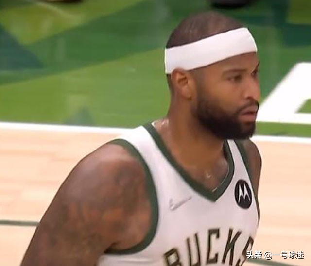 字母哥被误伤视频,考辛斯44分24篮板10助攻集锦