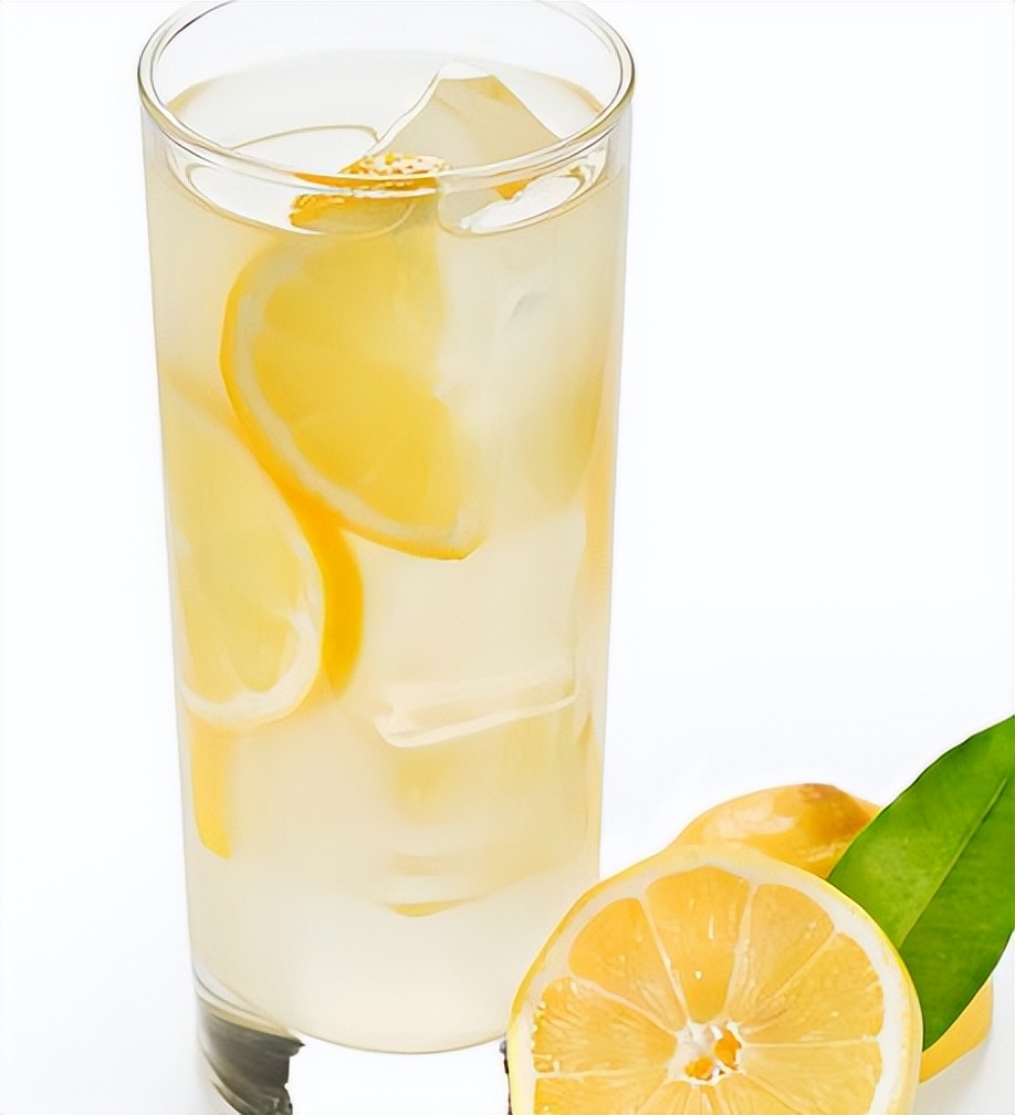 柠檬泡水喝的两大禁忌,柠檬泡水喝的禁忌和副作用