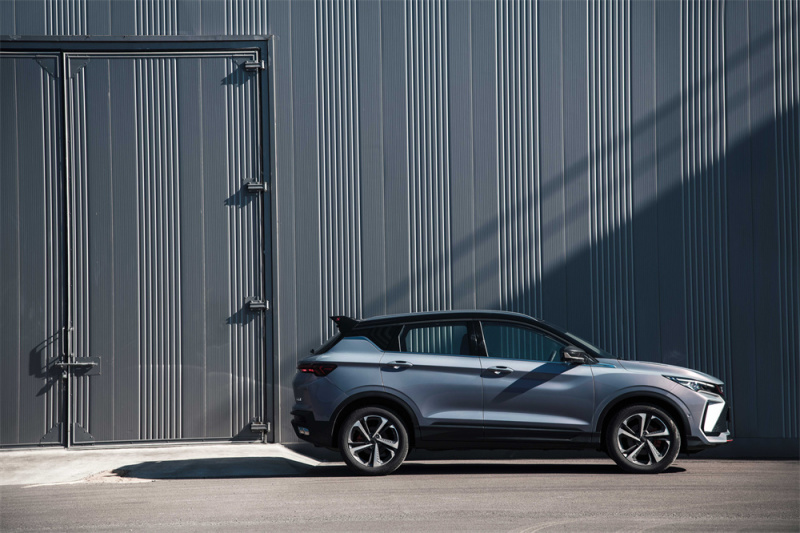 10万块最值得买的suv试驾吉利缤越,吉利新款缤越1.4t四缸车试驾视频