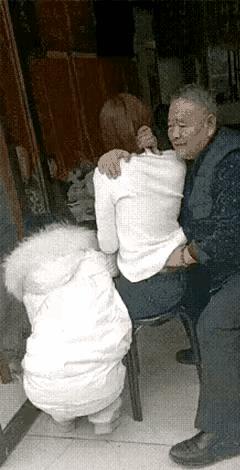 摄影师收入过万有多难,摄影师月入过万的多吗