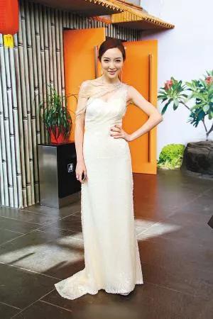 赵薇以前的恋情,赵薇与她的爱情故事