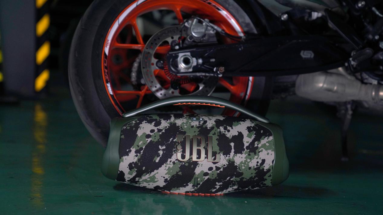 jblboombox3音乐战神三代怎么样,jblboombox3wifi版音乐战神三代