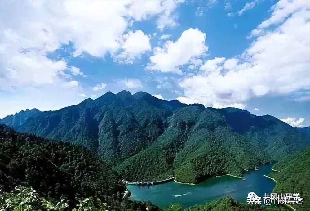 到井冈山去旅游怎么走,到井冈山去玩有没有导游