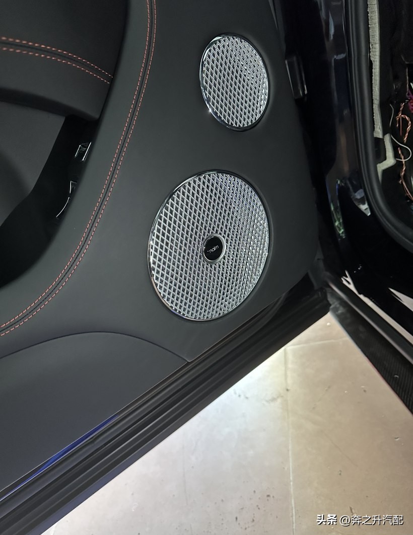 宾利添越抬头显示怎么开启,宾利添越acc改装