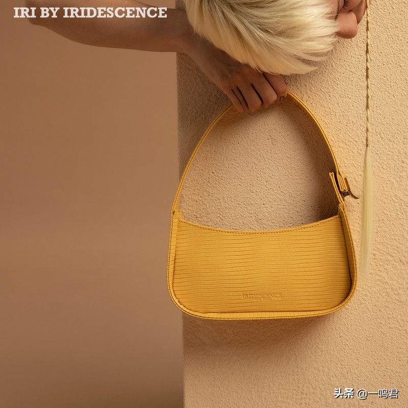 没有工作的一年辣目洋子同款衣服,辣目洋子万鹏穿搭