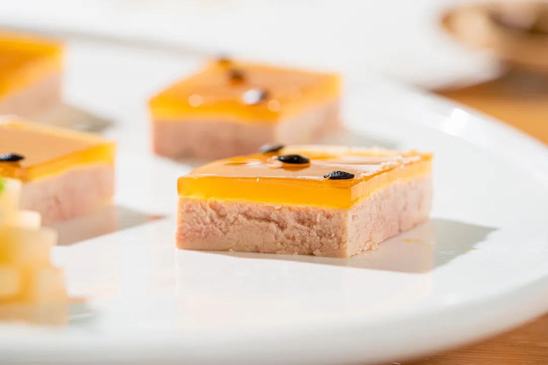 蓝莓鹅肝慕斯,鹅肝百香果