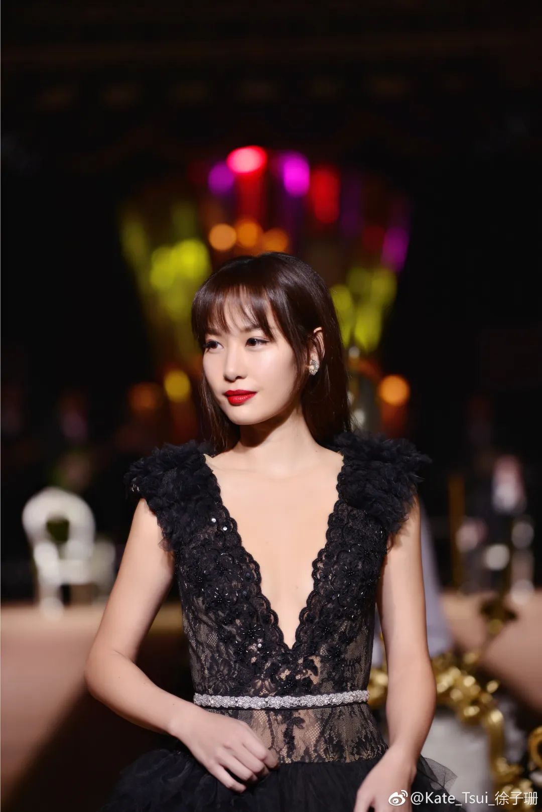 港姐冠军被骂出娱乐圈,24岁港姐冠军入行两年备受力捧