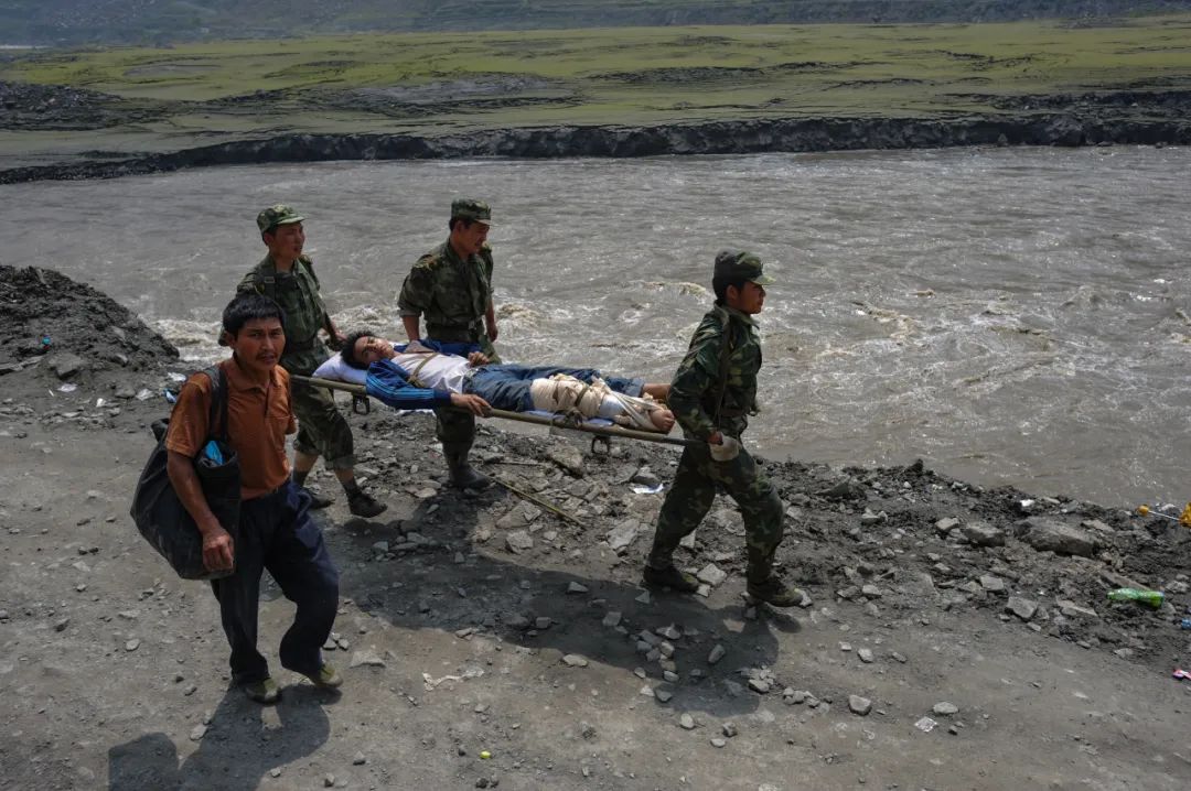 汶川地震15周年记录图片,汶川地震这些画面让人噙满泪水