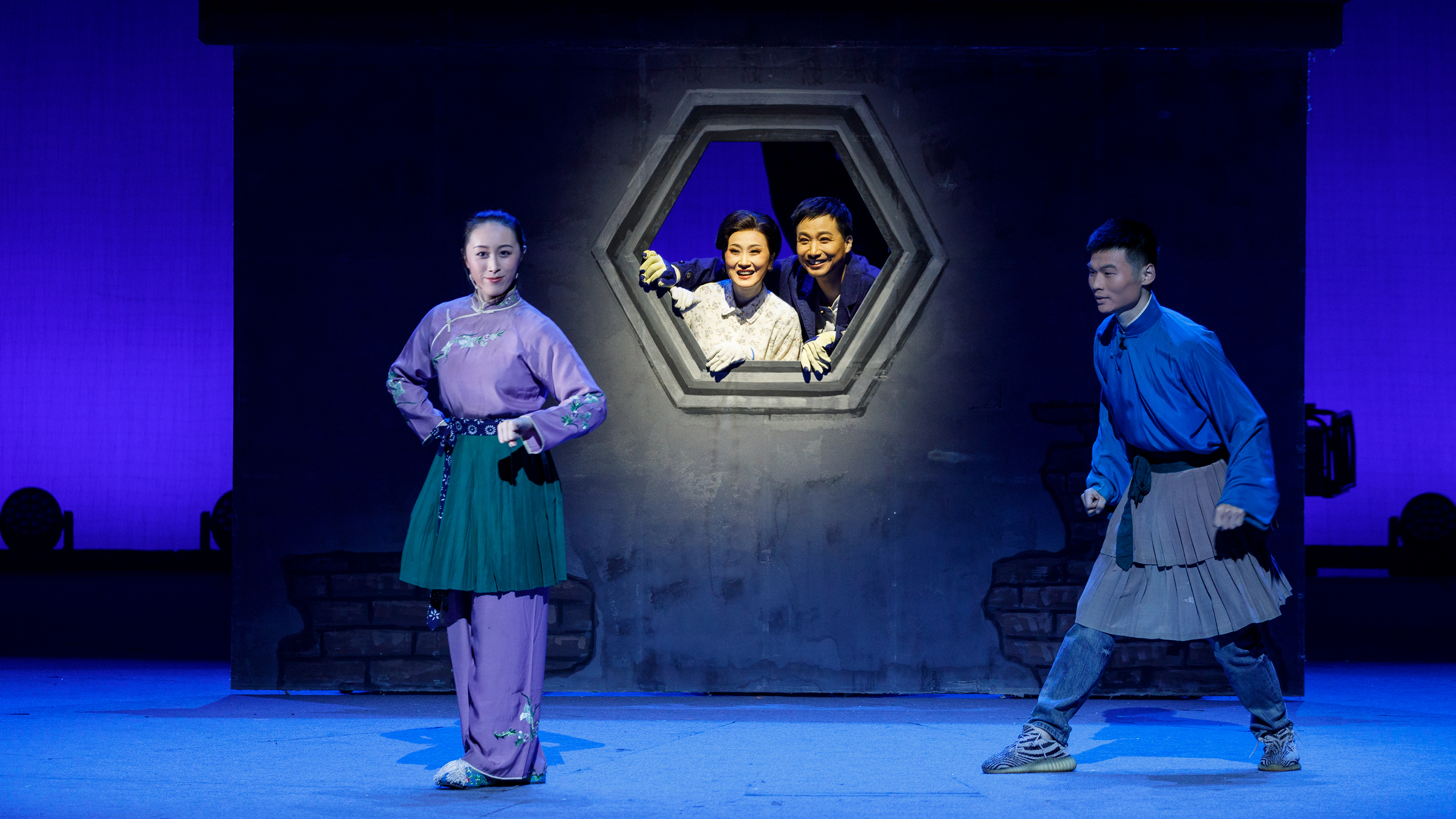 记者快评|锡剧《装台》:扎根生活,做自己精神世界的“守门人”