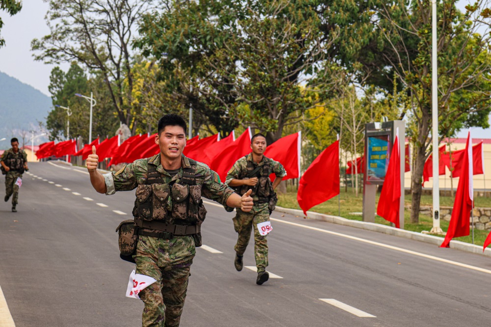 第71集团军：开展群众性文化活动，官兵欢度国庆