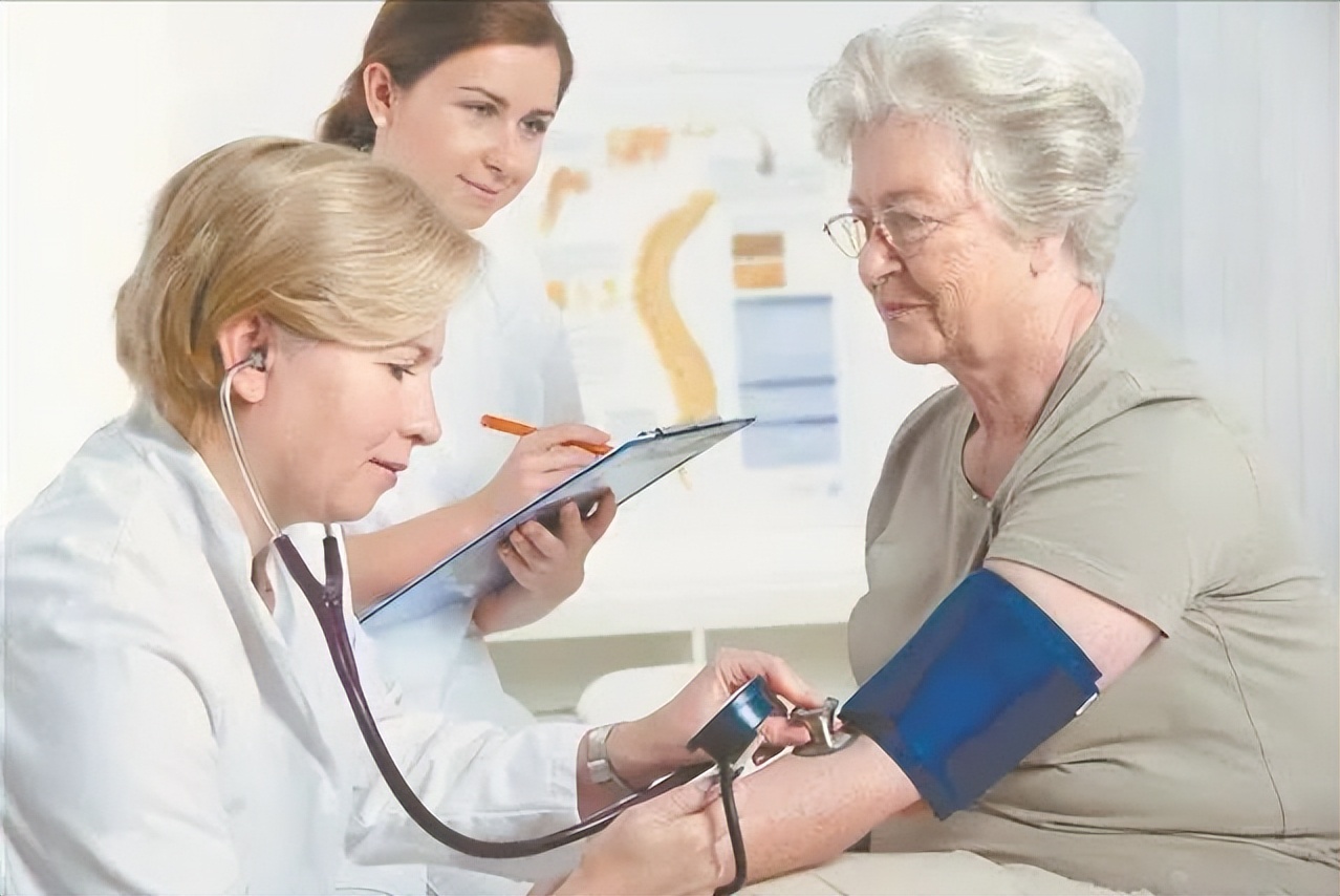 老人适合哪种沙坦类降压药,最适合老年人的降压药