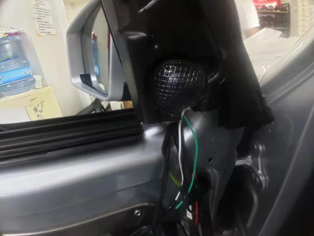 奔驰glk300改装经典版,享受奔驰原厂柏林之声