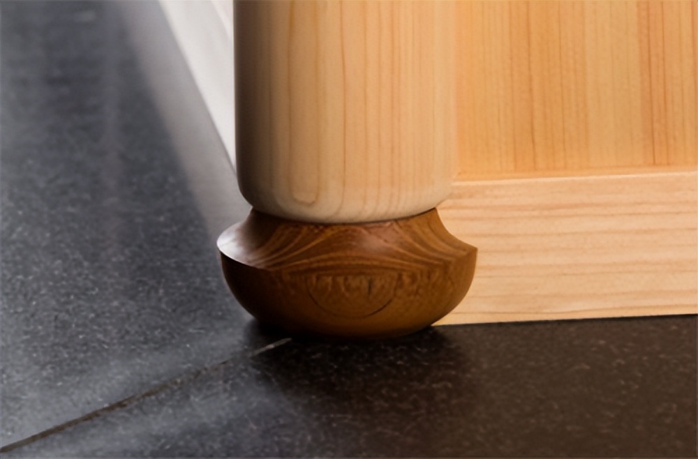 日本人花700万改造成狗,一个男子给狗建造25万的狗窝