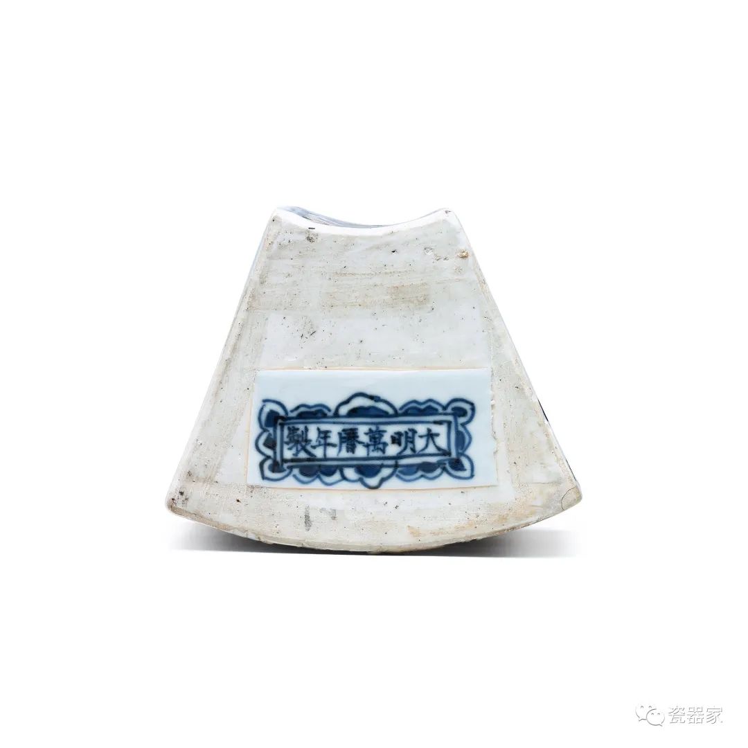 苏富比瓷器秋拍 (苏富比19年香港瓷器春拍)