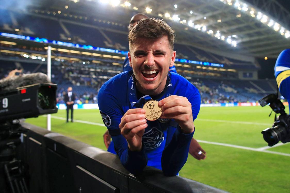 25岁新星10年5亿顶薪续约,明码标价500万的明星