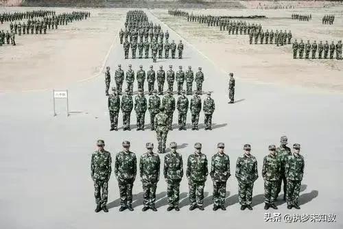 在边防岳圩二连的日子之六：“胖子”变“老鼠”