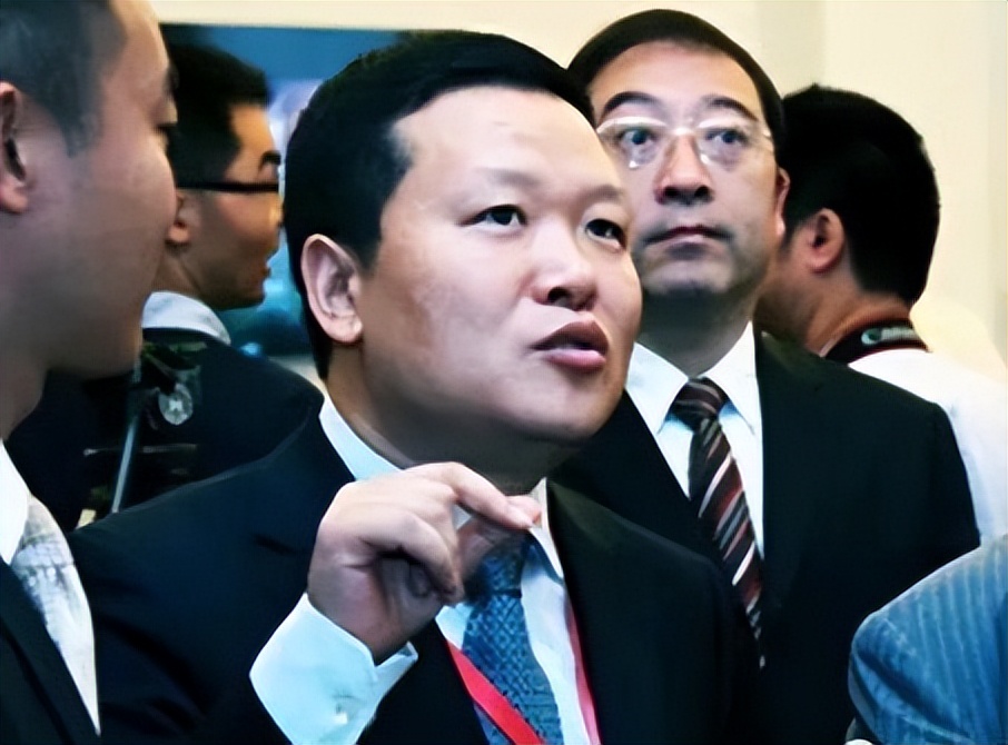 低调的安阳首富万永兴：29岁辞职创业，身家65亿，向母校捐款1亿