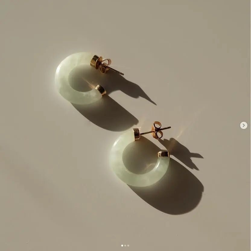 谭松韵关晓彤金鹰节,关晓彤谭松韵红毯走秀