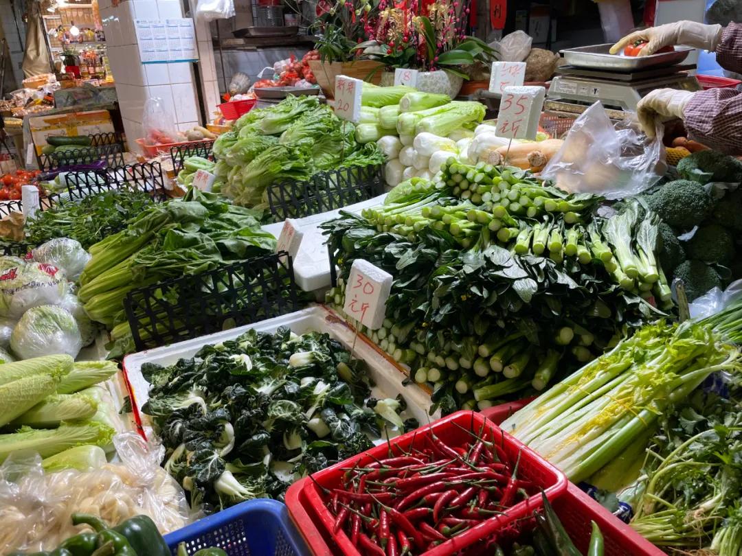 「每日港闻」百名运输司机检疫菜荒意外暴露港人最偏爱蔬菜?